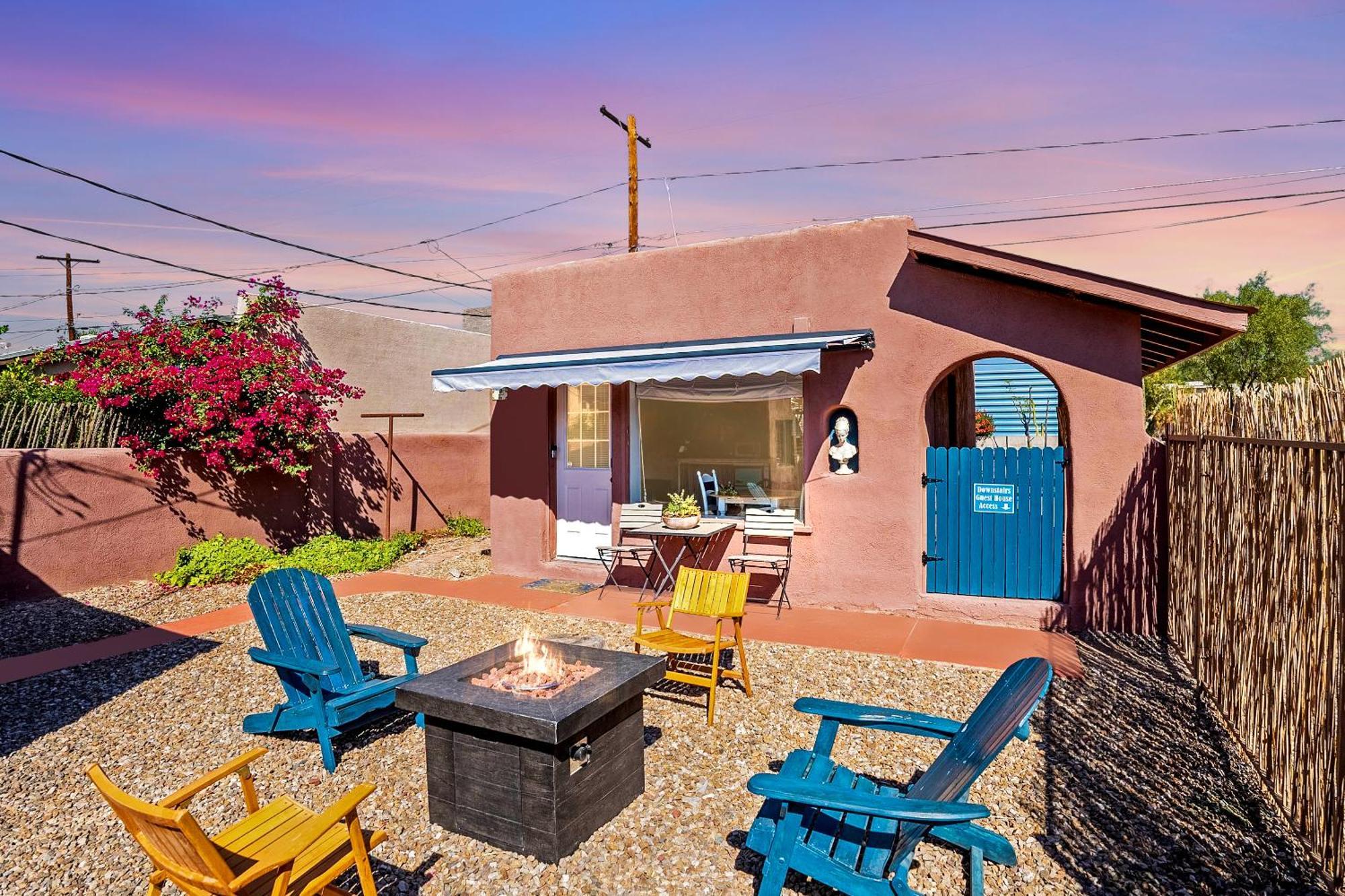 Historic 2 Blocks From The Uofa, Summer Rates! Hébergement de vacances Tucson